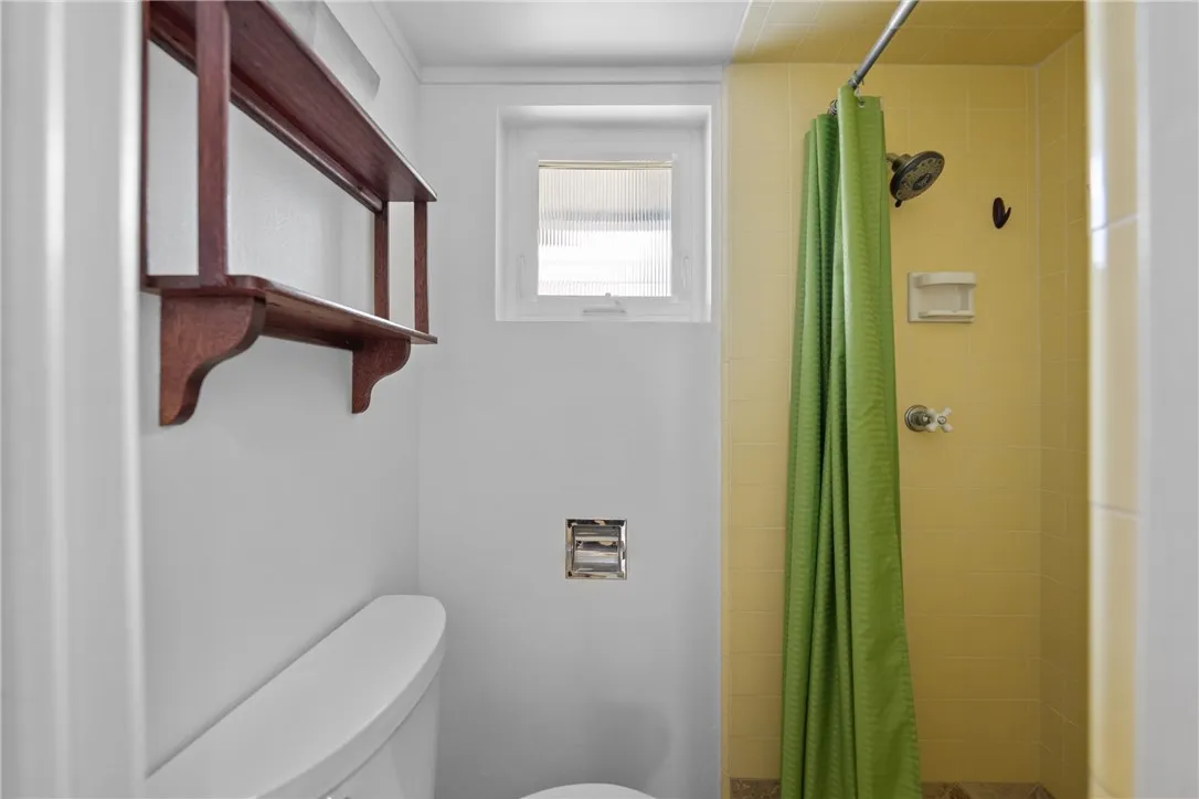https://cdn.realtyfeed.com/cdn/127/306724546/947e91bba6b25f5eb82e4270b5873560.webp
