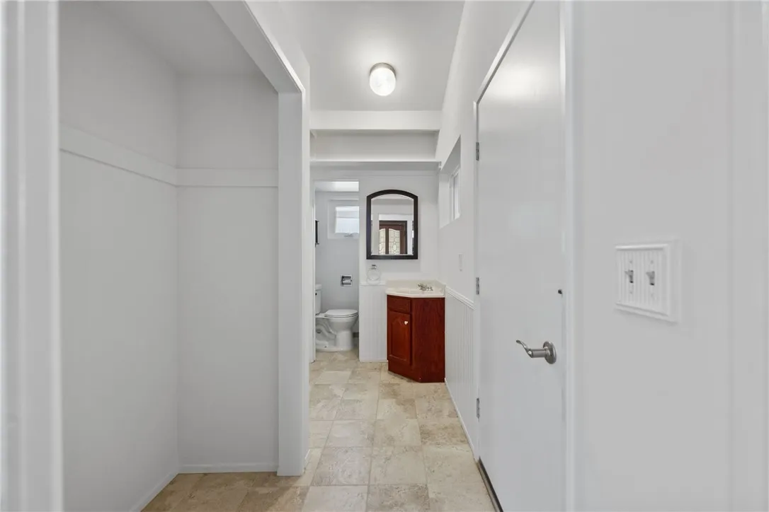 https://cdn.realtyfeed.com/cdn/127/306724546/9773fa2dd9777ac71203ca23c000016a.webp