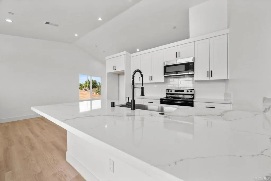 Photo #40: PTP2603905 Listing: Photo #40