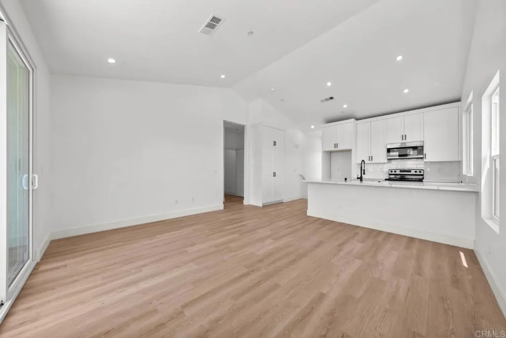 Photo #11: PTP2603905 Listing: Photo #11