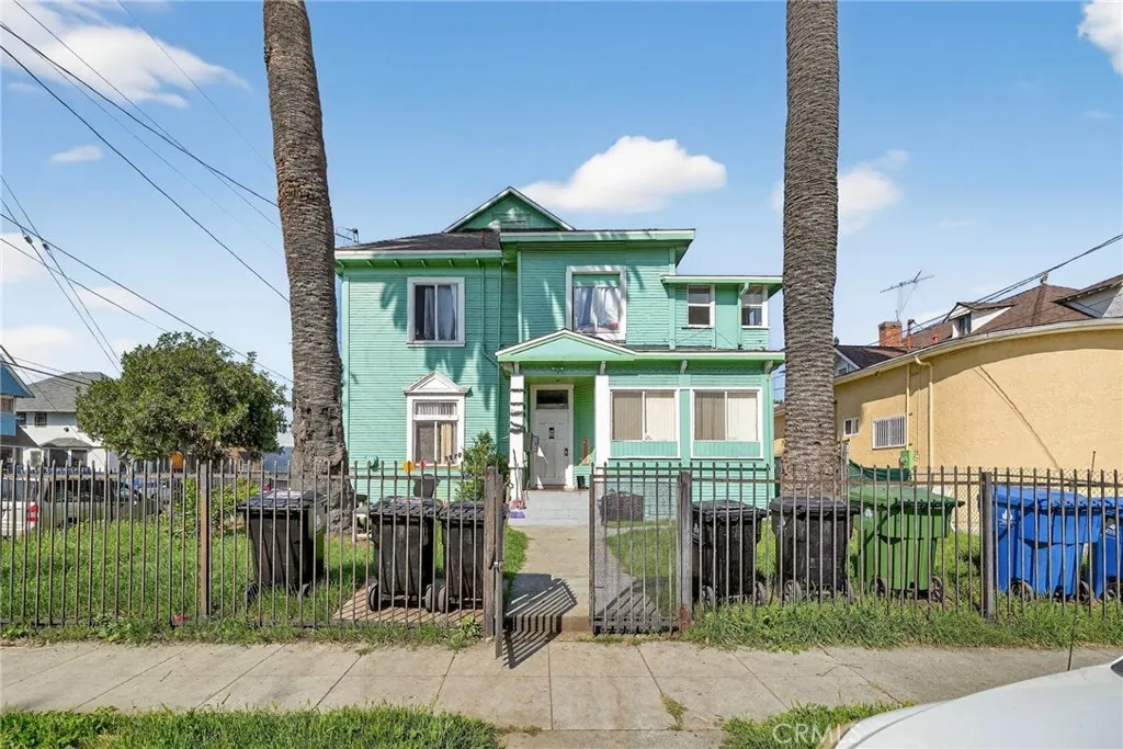 1153 S Westlake, Los Angeles, CA 90006 - Main photo, Los Angeles, CA