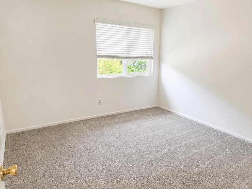 https://cdn.realtyfeed.com/cdn/127/306724582/6515a2a4594f2c58f961d233bd60bcd0.webp