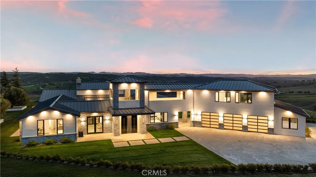 888 Camino Vina, Paso Robles, CA 93446 - Main photo, Paso Robles, CA