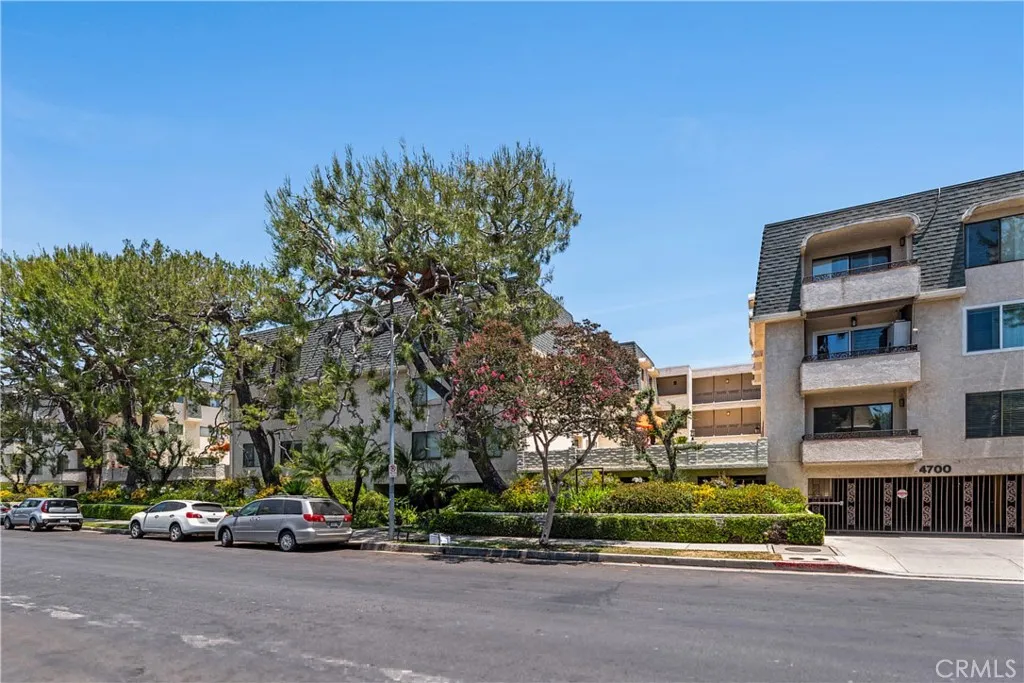 4700 Natick Ave Unit 117, Sherman Oaks, CA 91423 - Photo 4 of 29, Sherman Oaks, CA