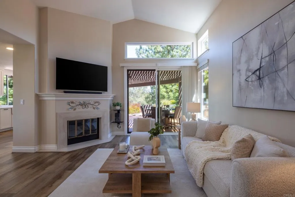 https://cdn.realtyfeed.com/cdn/127/306724617/baa9b68e8c9de23f802aa942feefb0cc.webp