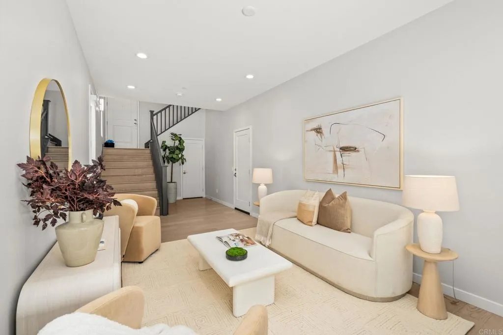 https://cdn.realtyfeed.com/cdn/127/306724621/0bfde86f9ec24dc76f626695d80c3eef.webp