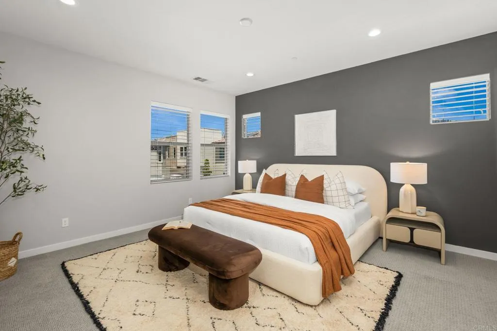 https://cdn.realtyfeed.com/cdn/127/306724621/ad0f043a1e3618675741013206d3d4f0.webp