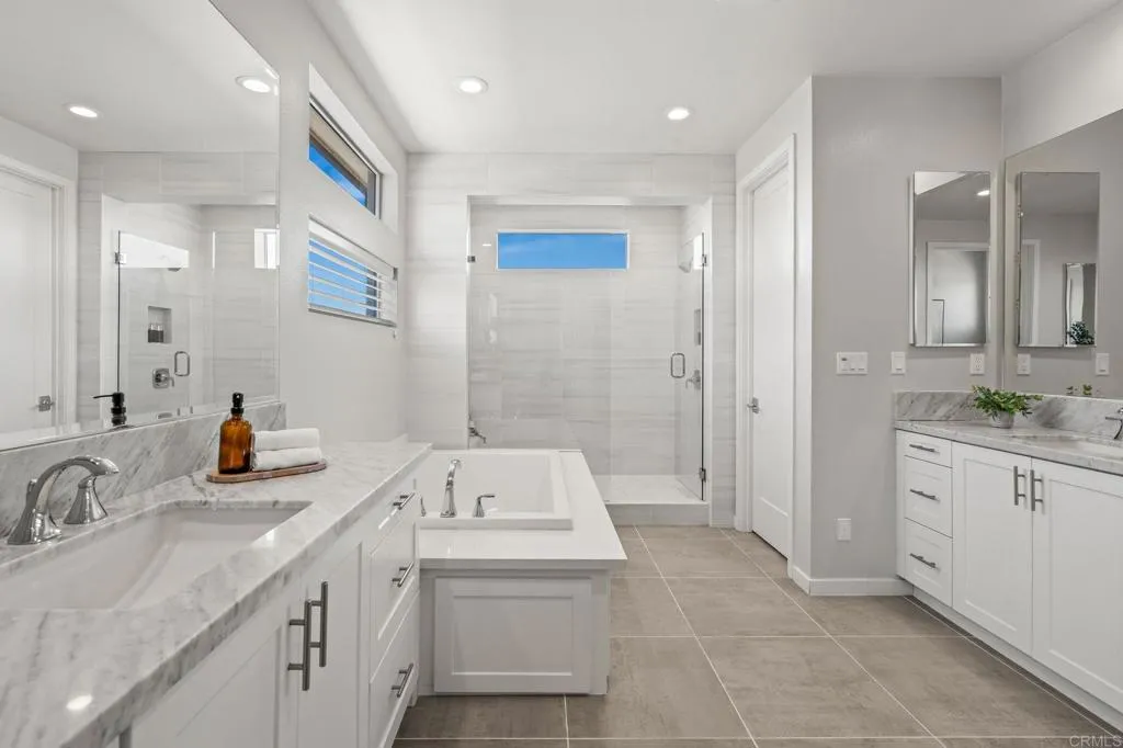 https://cdn.realtyfeed.com/cdn/127/306724621/c2051f27cb666d593c3d422fbe609b81.webp