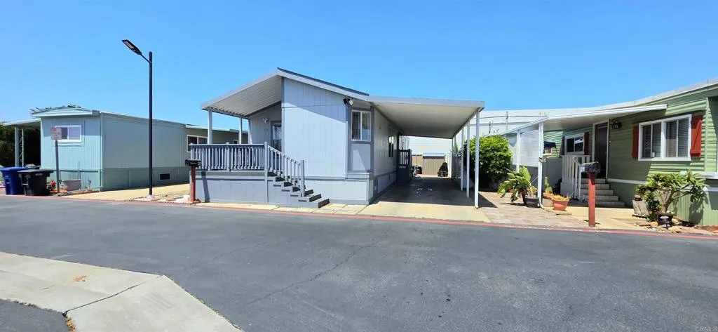 https://cdn.realtyfeed.com/cdn/127/306724650/9b9a1607f2dc08118b734c505a37c480.webp
