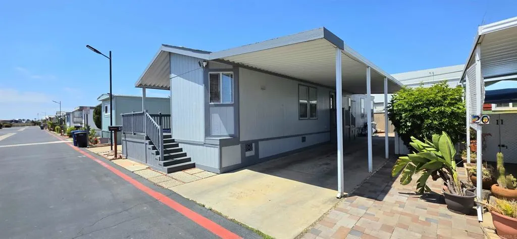 https://cdn.realtyfeed.com/cdn/127/306724650/a298899f77caecd2e046e38d3c38c0e3.webp
