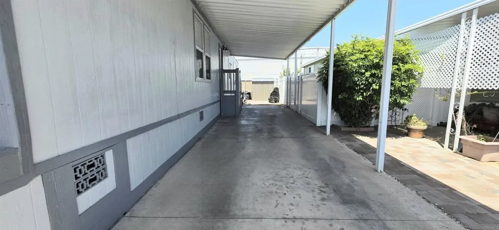 https://cdn.realtyfeed.com/cdn/127/306724650/b5d06f4ae698e54d5eca50f1dac41aea.webp