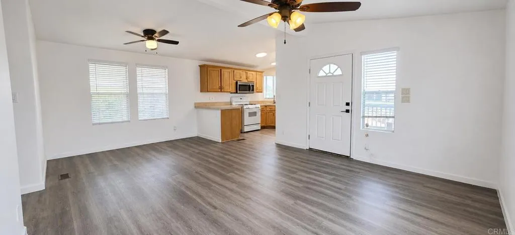 https://cdn.realtyfeed.com/cdn/127/306724650/bb007ac9e0d77bbf2523fa4546bb1e1b.webp