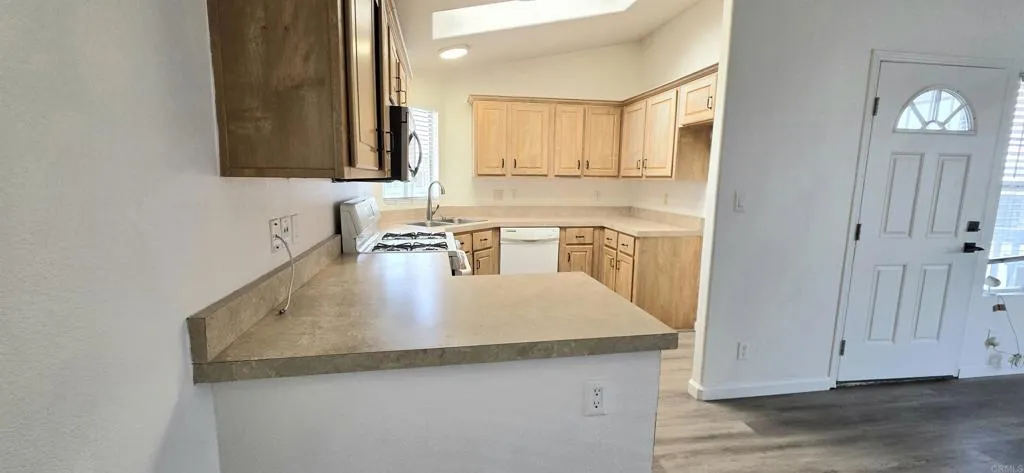 https://cdn.realtyfeed.com/cdn/127/306724650/efb3b501534fd2511594a59e84ae63b0.webp