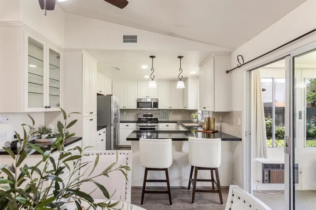 https://cdn.realtyfeed.com/cdn/127/306724690/2f132caf4f61ca07086e10f31ca47880.webp