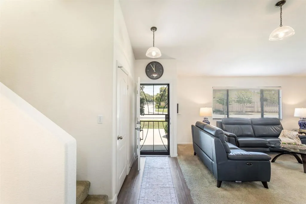 https://cdn.realtyfeed.com/cdn/127/306724690/33d9d20dcd248b6b8afe438ad9041974.webp