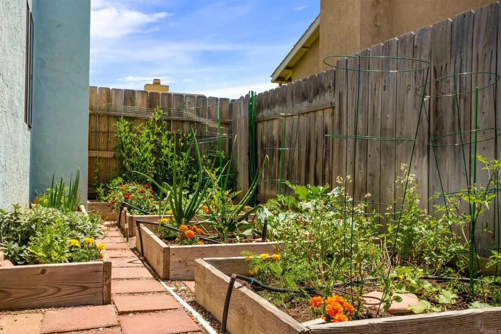 https://cdn.realtyfeed.com/cdn/127/306724690/585e8c559be0c3e7d7b77cf7ad5ea4c5.webp