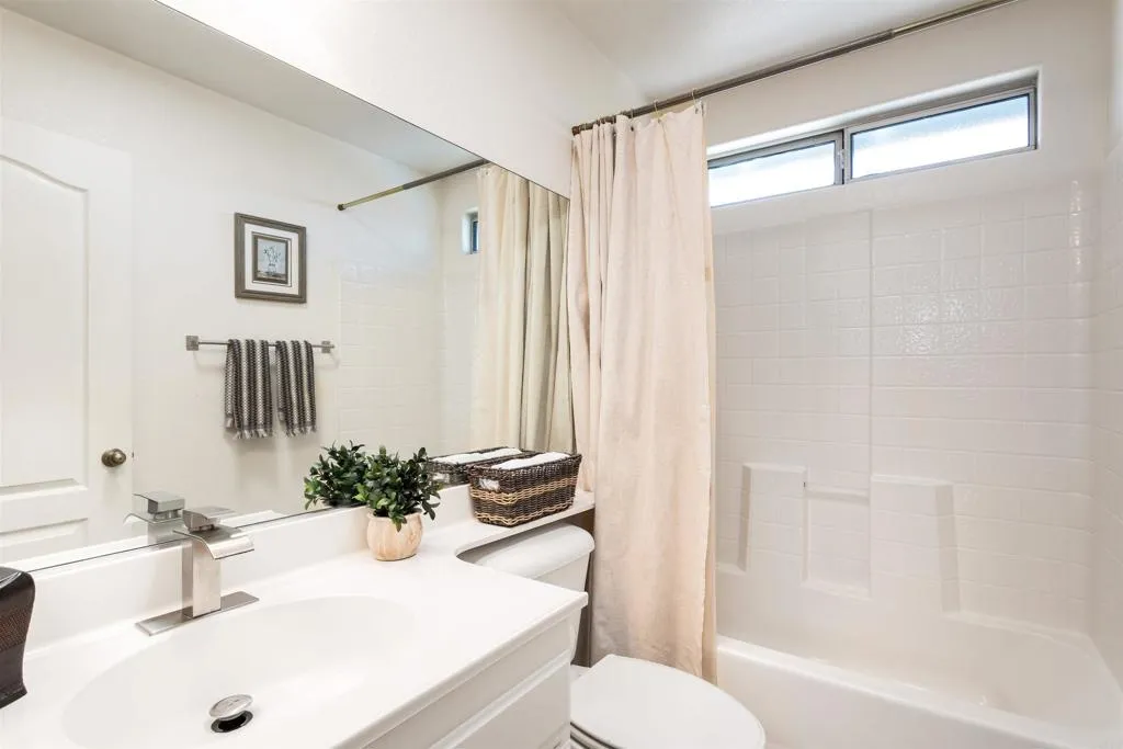 https://cdn.realtyfeed.com/cdn/127/306724690/61e099727d43d68f9bbcd50d9b2abf02.webp
