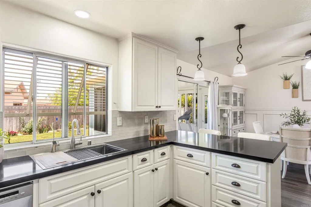 https://cdn.realtyfeed.com/cdn/127/306724690/d0e5c86f0ff49a81979c81d329978e02.webp