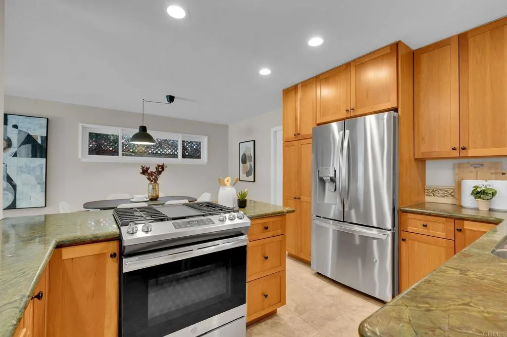 https://cdn.realtyfeed.com/cdn/127/306724695/947689cb995119aa9de3e47c611f7d72.webp