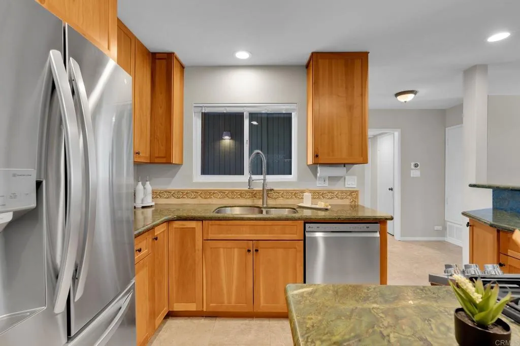 https://cdn.realtyfeed.com/cdn/127/306724695/973183c2f7c49df2c5dc8ffd4f7f8274.webp