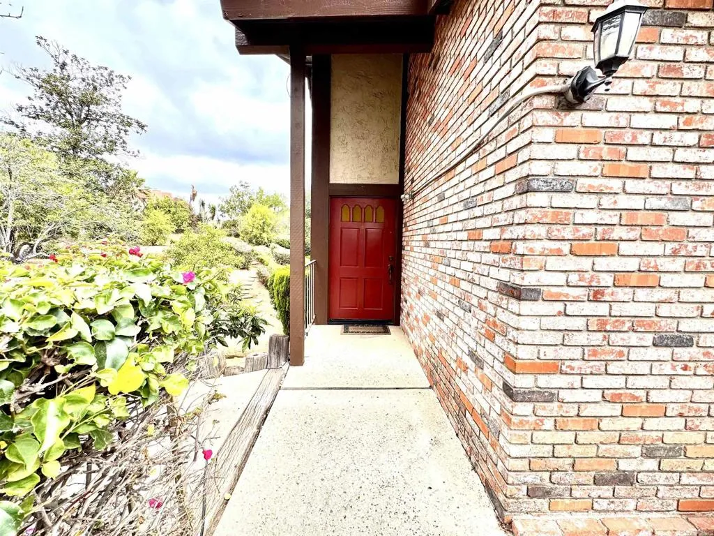 https://cdn.realtyfeed.com/cdn/127/306724734/0f2d134e5b4bcb75bedfc1ee73c20ef4.webp