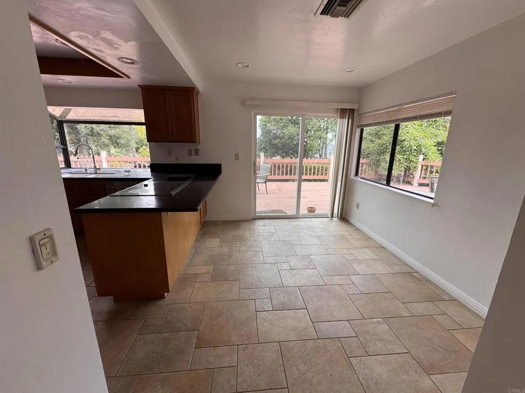 https://cdn.realtyfeed.com/cdn/127/306724734/b2299dbb81c7a8d17267bba8bd3d92fc.webp