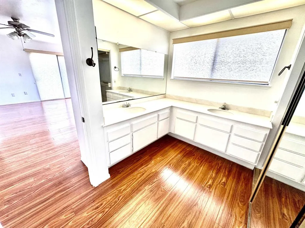 https://cdn.realtyfeed.com/cdn/127/306724734/e306c059f6478c1add81d8066ccec244.webp