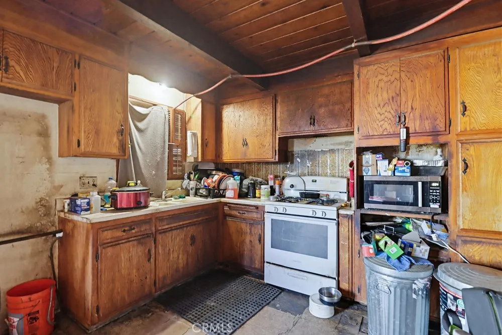 https://cdn.realtyfeed.com/cdn/127/306724748/e2bb747230a6a0fb7c4ab164f837b5f3.webp