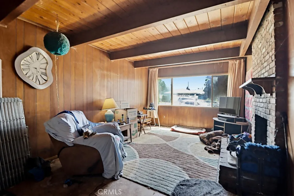 https://cdn.realtyfeed.com/cdn/127/306724748/f56a43e4ab4be360d63b18d168d53a2f.webp