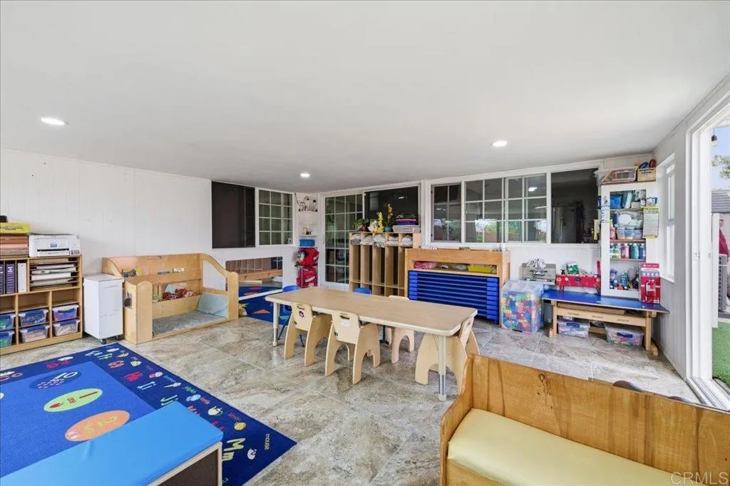 https://cdn.realtyfeed.com/cdn/127/306724750/0b14673cde2dc36bd3205cd82fd78bd3.webp