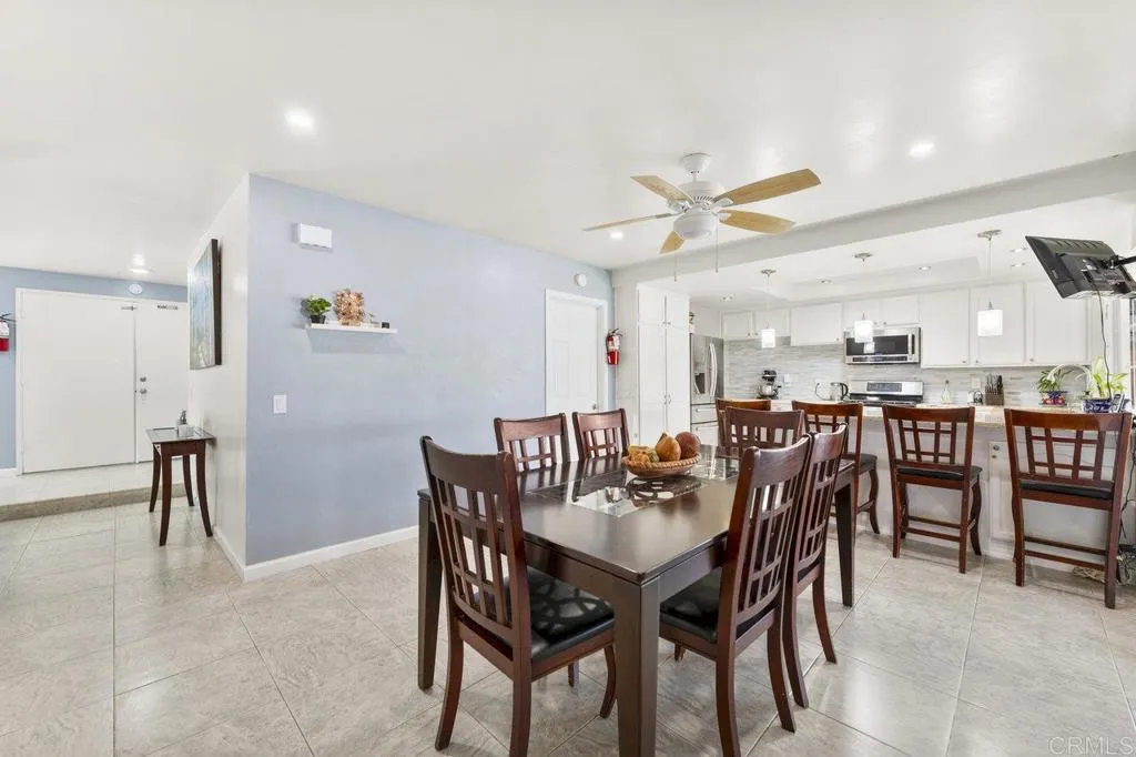 https://cdn.realtyfeed.com/cdn/127/306724750/8a2a6b6a540e38b4362a702ed57b4032.webp