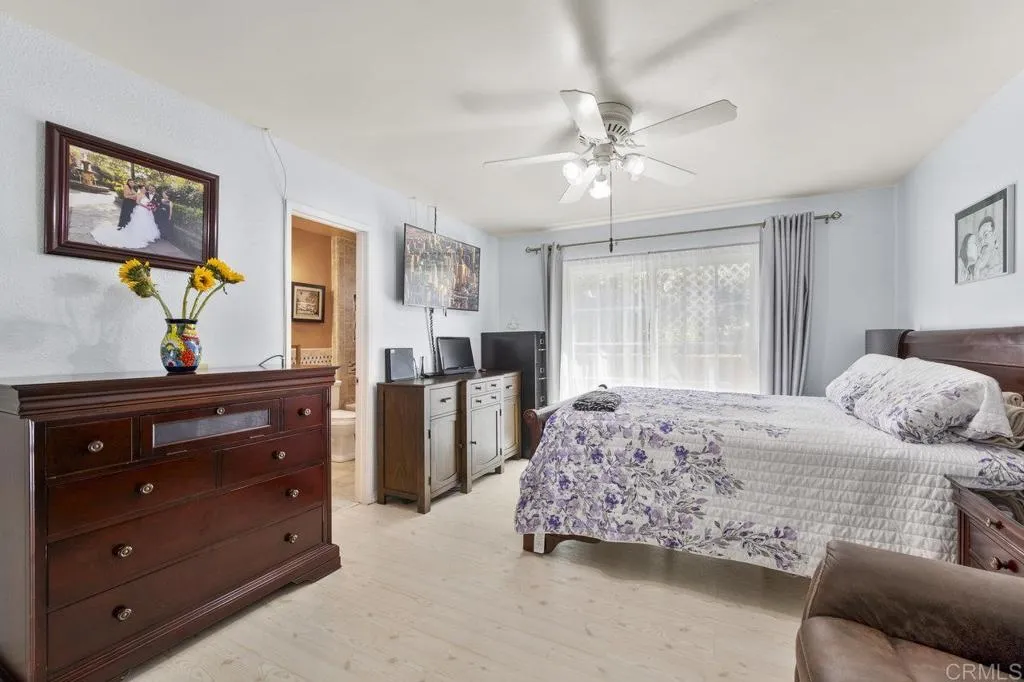 https://cdn.realtyfeed.com/cdn/127/306724750/f6396aa7e36e6f933f95ea1bbe9823d0.webp