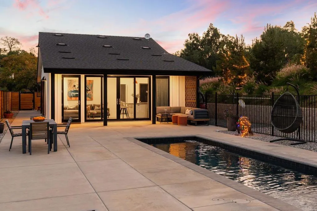 6937 Kellyn Lane, Vista, CA 92084 - Main photo, Vista, CA
