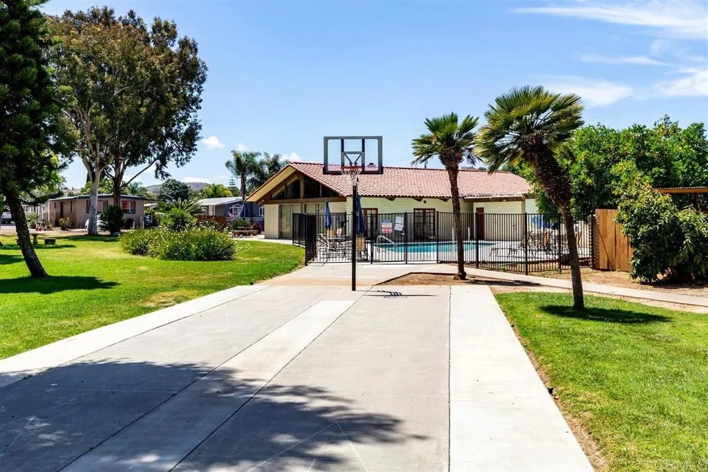 https://cdn.realtyfeed.com/cdn/127/306724799/541701f8f5b4d305f54e46571b88d9c4.webp