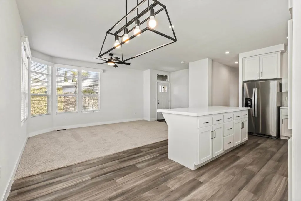 https://cdn.realtyfeed.com/cdn/127/306724799/66c5415bf32f32f5b1f765a52124494f.webp