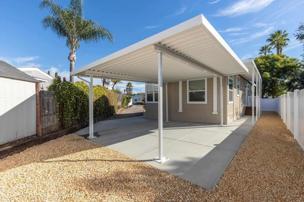 https://cdn.realtyfeed.com/cdn/127/306724799/80e5bff0434381c43c04cad9a50dd6b5.webp