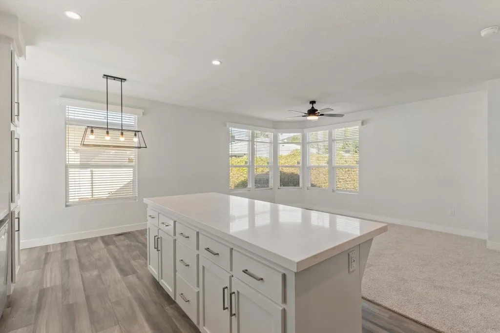 https://cdn.realtyfeed.com/cdn/127/306724799/d941db6fda607bf10e9e83a2a52a803f.webp