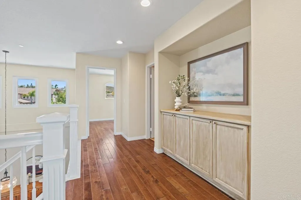 https://cdn.realtyfeed.com/cdn/127/306724811/45c8b631cfbe857f7a08b34bcf2fea25.webp