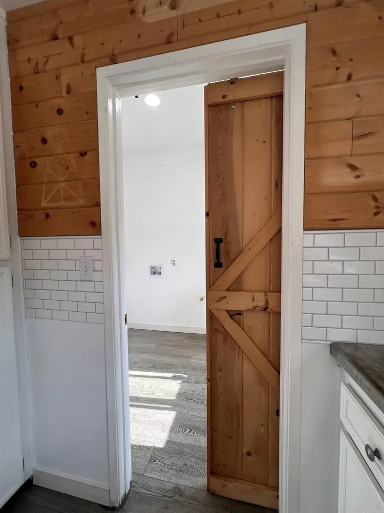 https://cdn.realtyfeed.com/cdn/127/306724815/32e052392025973b6bbf8c5ffad799f1.webp