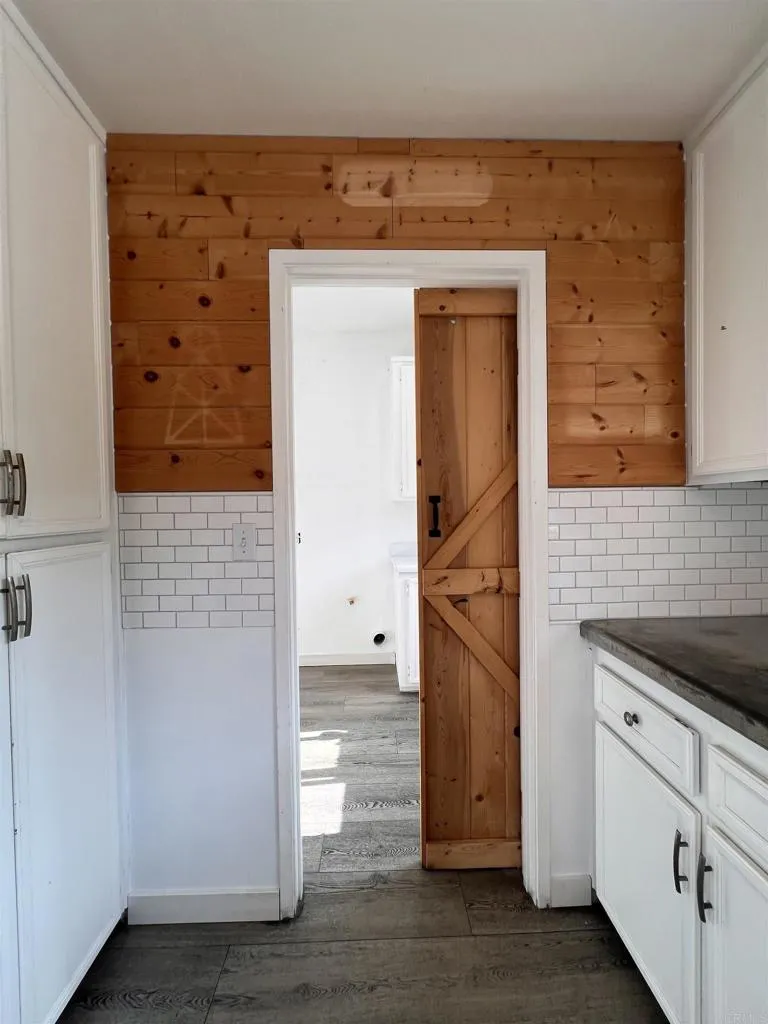 https://cdn.realtyfeed.com/cdn/127/306724815/87ff7103d5bc45dbe01a6784bb82ba4d.webp