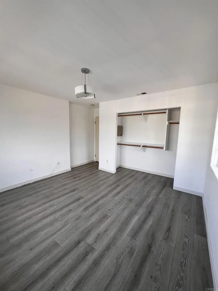 https://cdn.realtyfeed.com/cdn/127/306724815/c552216c7ebbf5bc7e12237cbc2615d4.webp