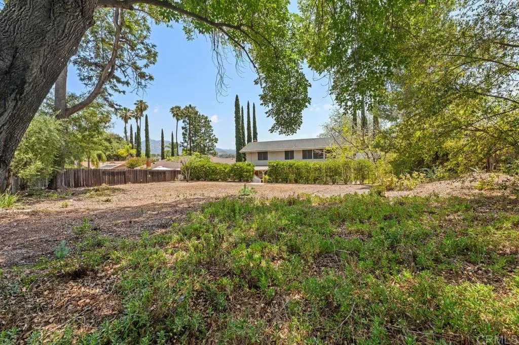 https://cdn.realtyfeed.com/cdn/127/306724827/00b1f27e8d21a4e82faceaad7aec6865.webp