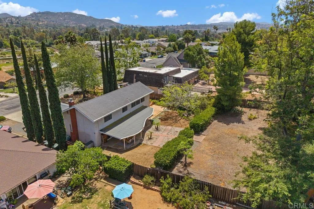 https://cdn.realtyfeed.com/cdn/127/306724827/d9996e2efe24e74bafed8560d9b01fc7.webp