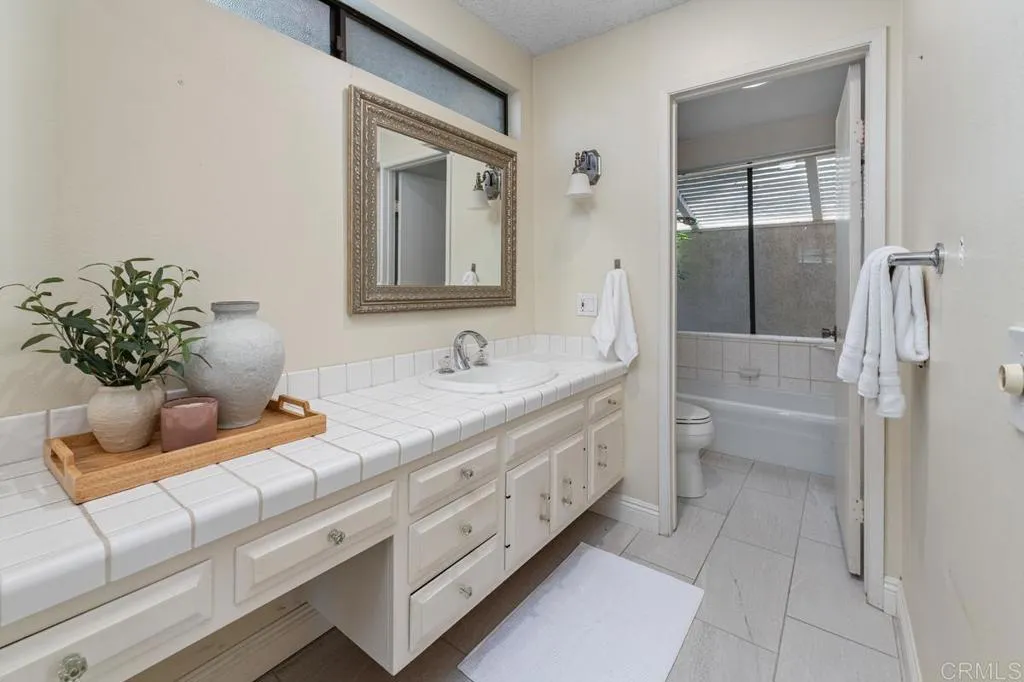 https://cdn.realtyfeed.com/cdn/127/306724827/f2f1014ff58c2a004b91aaa3e7b1b6e3.webp