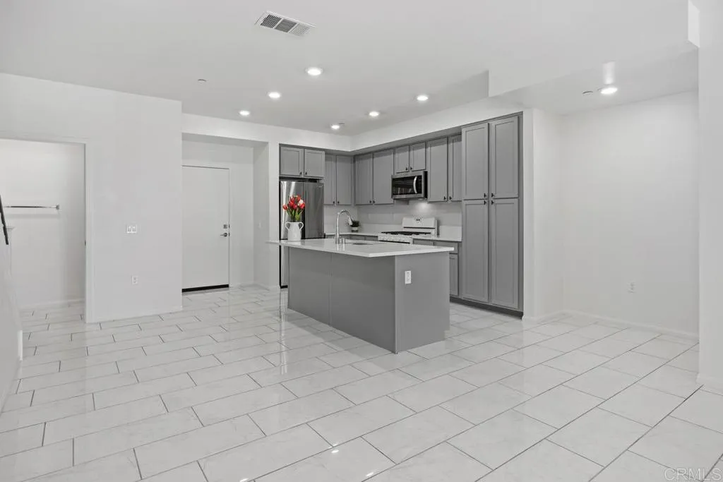 Photo #25: PTP2603911 Listing: Photo #25
