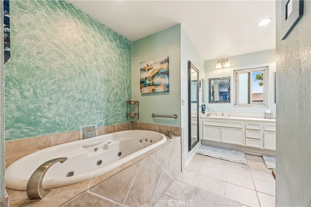 Photo #23: SW26111225 Listing: Photo #23