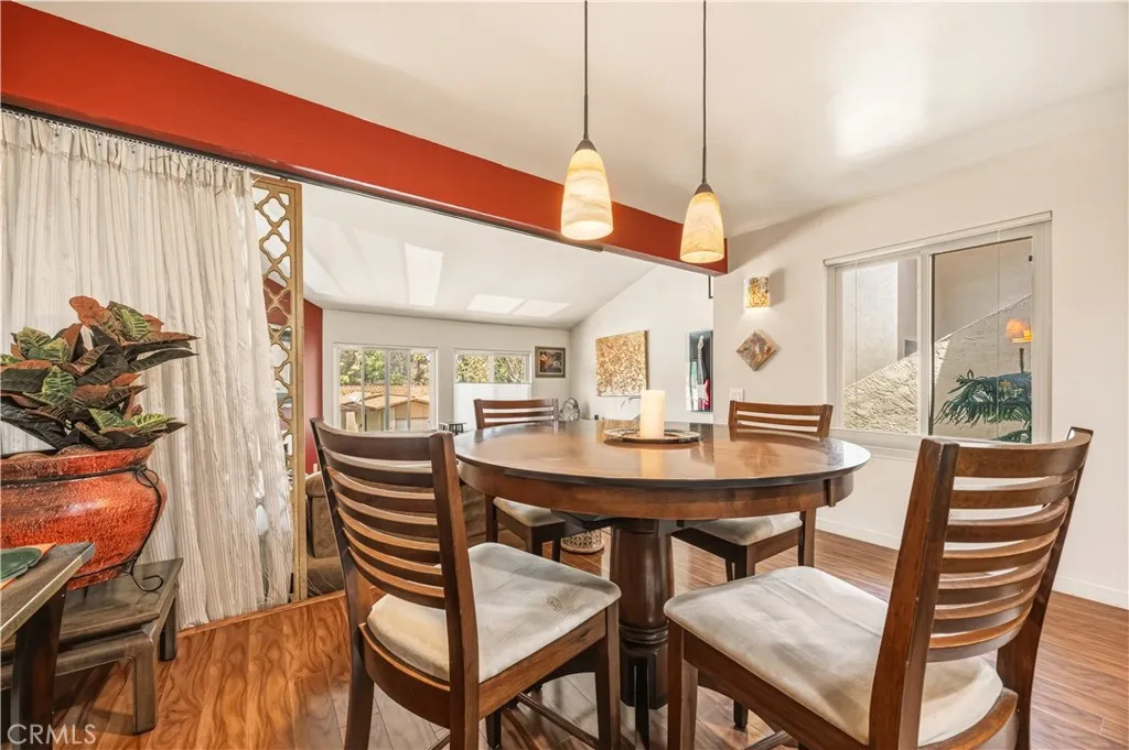 Photo #8: SW26111225 Listing: Photo #8