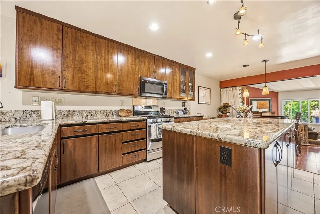 Photo #2: SW26111225 Listing: Photo #2