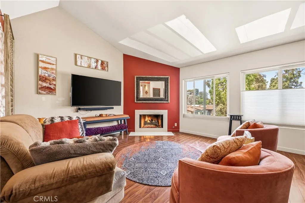 https://cdn.realtyfeed.com/cdn/127/306724834/aa9c86af00610931cea635ca593ba419.webp