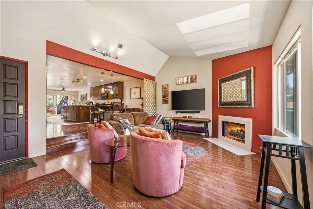 Photo #1: SW26111225 Listing: Photo #1